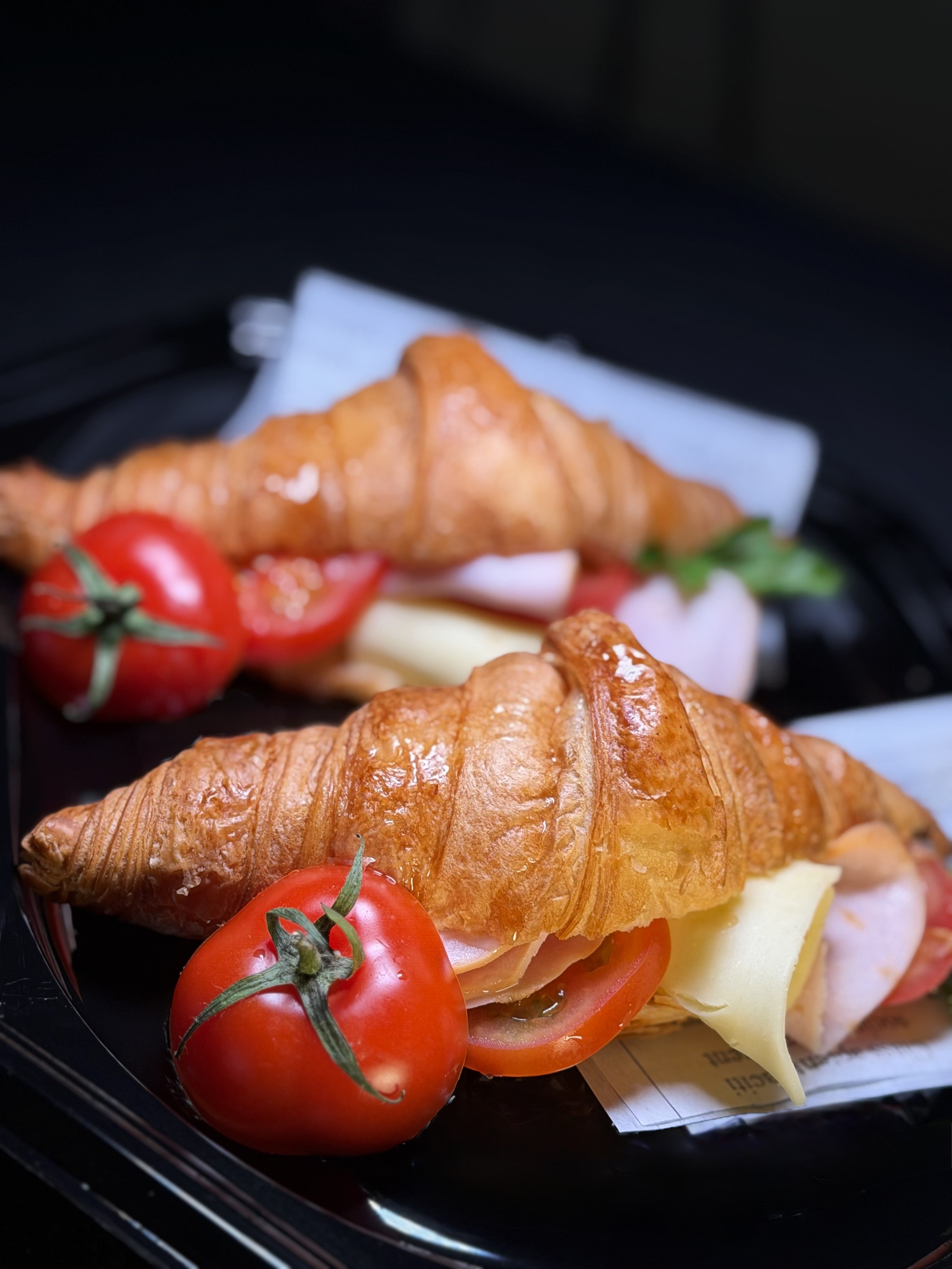 Кроасан с шунка и кашкавал